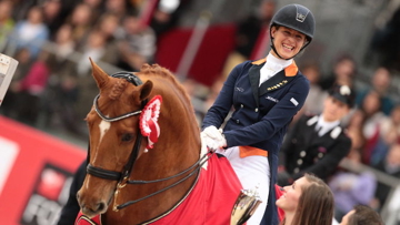 Comme en 2012, Adelinde Cornelissen sur Jerich Parzival a remporté le CDI-W de Lyon. Photo Scoopdyga