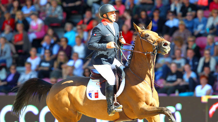 Lors des championnats d'Europe à Herning, Castle Forbes Myrtille Paulois avait permis à Roger-Yves Bost de monter sur la plus haute marche du podium en ne touchant aucune barre. Photo Scoopdyga