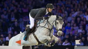 Sacré week-end pour Kevin Staut et Silvana*HDC, vainqueur de deux épreuves à Villepinte, dont le Grand Prix ce soir. Photo Éric Knoll/Gucci Paris Masters