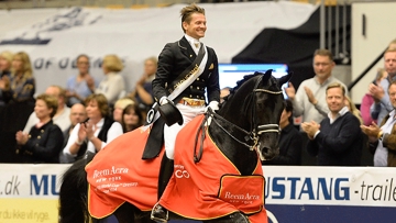 Edward Gal et Glock's Undercover, vainqueurs de la première étape de la Coupe du monde de Dressage, à Odense. Photo FEI/Annette Boe Ostergaard