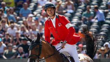 Steve Guerdat reste donc numéro un mondial de saut d'obstacles pour un mois supplémentaire.