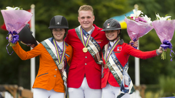 YR Rider podiu,