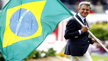 Ein Bild aus alten Tagen: Bonneau als Trainer mit der brasilianischen Fahne
