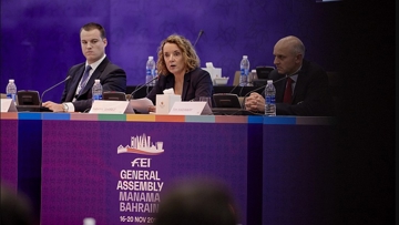La Secrétaire générale de la FEI Sabrina Ibáñez a pris la parole à plusieurs reprises.