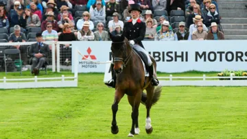 Ros Canter