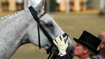 Bettina Hoy shares a moment with Ringwood Cockatoo