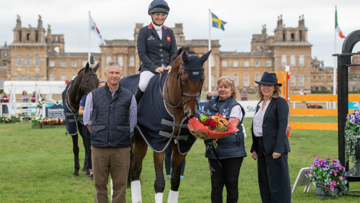 Laura Collett, with owners Keith Scott & Karen Bartlett & The Duchess of Marlborough