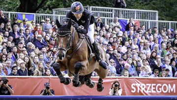Flying high! Germany’s Ingrid Klimke with Horseware Hale Bob OLD back to defend the individual European title as the Longines FEI European Eventing Championship kicks off this week in Luhmühlen (GER).