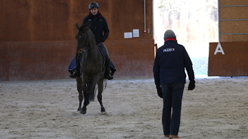 Sidney Dufresne sous l'oeil de Serge Cornut.