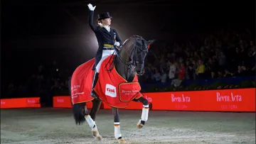 Beim Turnier in Amsterdam siegte Isabell Werth mit Weihegold. In Neumünster wird die Stute ihre zweite Grand Prix Kür zeigen.