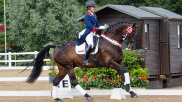 Charlotte Dujardin and Hawtins Delicato