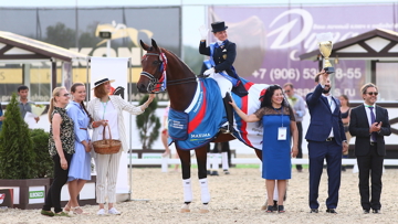 Elena Sidneva and the fabulous gelding Fuhur led Team Russia to victory in the thrilling Group C qualifier for the Tokyo 2020 Olympic Games held in Moscow (RUS) today.