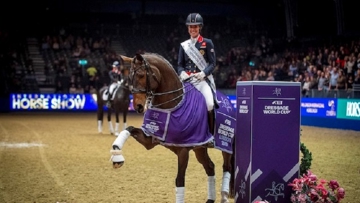 Great Britain’s Charlotte Dujardin produced a superb victory with Mount St John Freestyle in the sixth leg of the FEI Dressage World Cup™ 2019/2020 Western European League at Olympia