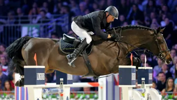 John Whitaker and Argento win Stuttgart opener