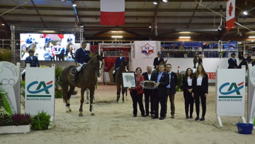 Jérôme Hurel et Urane ont dominé la compétition manchoise aujourd'hui dans le manège du pôle hippique de Saint-Lô.