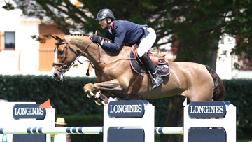 Cinq ans après sa victoire avec Orient Express*HDC à La Baule, Patrice Delaveau a remis le couvert aujourd'hui avec Aquila*HDC.