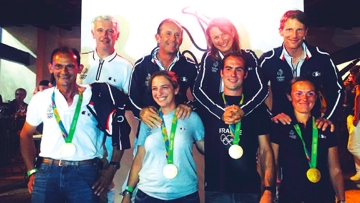 De gauche à droite : Claude Lebon, Maude Ligouzat, Jérome Gaudoux et Laurence Gazel, grooms de Roger-Yves Bost, Philippe Rozier, Pénélope Leprevost et Kevin Staut lors des JO de Rio.