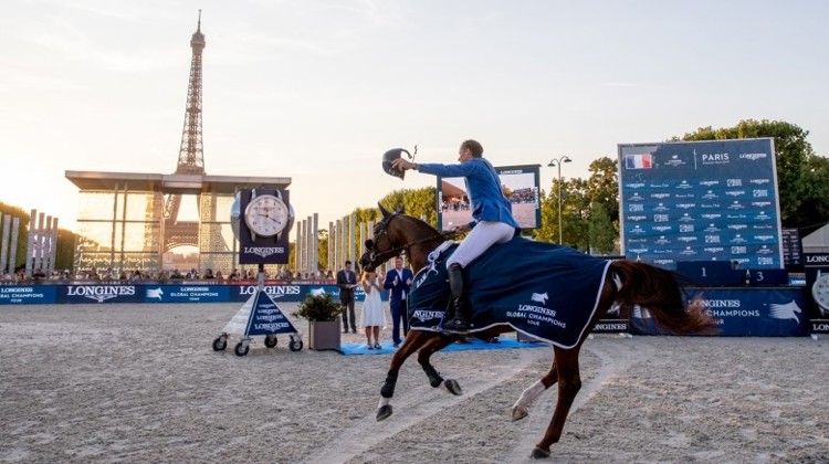 Christian Ahlmann et Take A Chance On Me ont été les grands vainqueurs de la dernière édition du Paris Eiffel Jumping, en 2019.