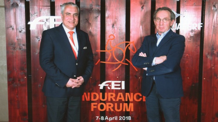 Ingmar de Vos, le Président de la FEI, aux côtés de Nicolas Wahlen, Président de l'Alliance of Endurance Organizers.