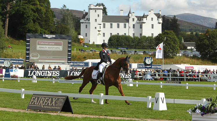 Holly Woodhead et DHI Lupison leader à Blair Castle