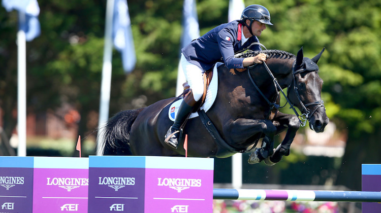 Après avoir défendu la bannière tricolore à La Baule, Nicolas Delmotte et Alex VP pourraient également s'aligner dimanche, dans la Coupe des nations Longines de Saint-Gall.