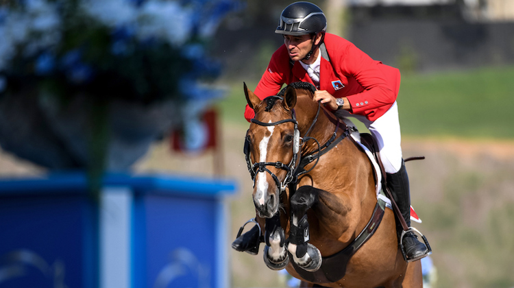 Avec une aisance déconcertante, le champion olympique Steve Guerdat a pris les rênes des Jeux équestres mondiaux de Tryon.