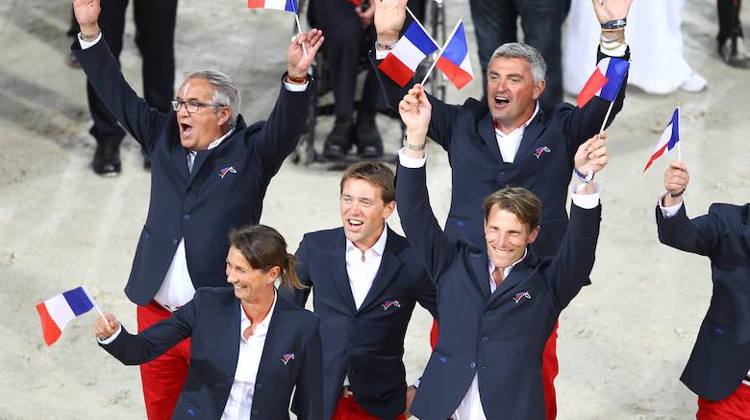 Ici lors de la cérémonie d'ouverture des Jeux équestres mondiaux de Normandie, Philippe Guerdat est aux côtés de Pénelope Leprevost, Simon Delestre, Kevin Staut, et Olivier Bost.