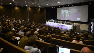 L'amphithéâtre de l'IMD de Lausanne était comble pour la discussion sur les formats des compétitions olympiques.
