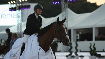 Laura Renwick avait sellé son Bintang II pour la cérémonie, mais c'est bien Heliodor Hybris qui s'est imposé !