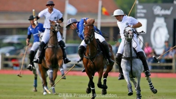l'équipe La Quinta et les joueurs de Tom Taylor se sont disputé un match serré pour la finale de l'Open de France © R&B Presse / P. Renauldon