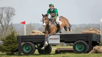 Jonty Evans & Cooley Roukes Drift winning at Belton
