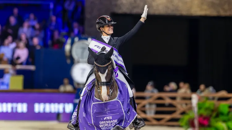 Hier, Larissa Pauluis et Flambeau ont remporté le Grand Prix.