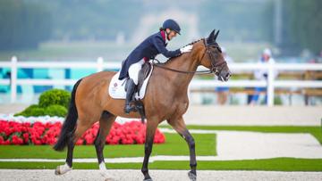 Laura Collett et London 52 ont dominé le dressage des Jeux olympiques de Paris 2024, atteignant deux records olympiques.