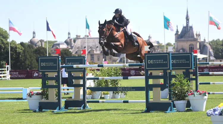 Ici dans le cadre du CSI 4* de Chantilly Classic, Sara Brionne et Grand Duc du Paradiso ont connu d'excellents résultats jusqu'en Grand Prix 4*.