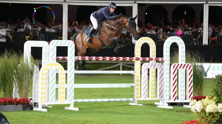 De 20-jarige Gentlemen vh Veldhof sprong naar een tweede plek