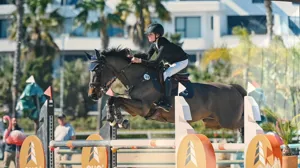 13-jarige Louise De Clerck maakt indruk op Mediterranean Equestrian Tour