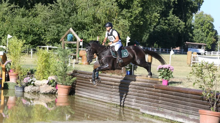 Paul Barret en selle sur Qalified By Van T Huka.