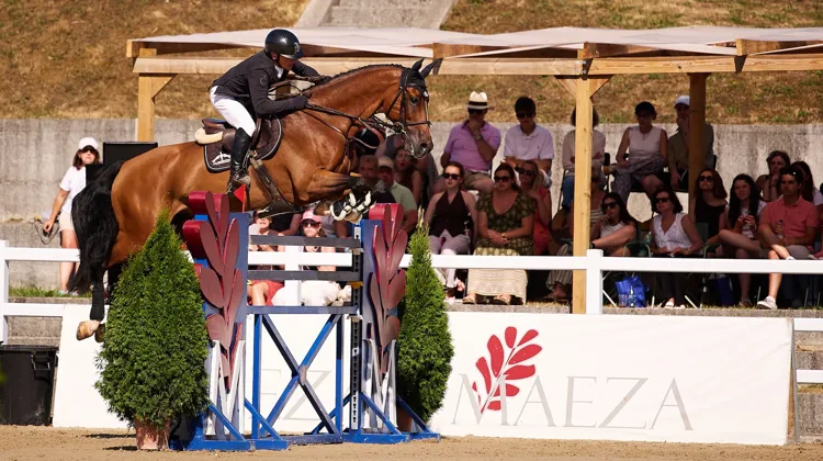 Olivier Robert en selle sur Iglesias D.V lors du Grand Prix CSI 3* de Sariego 