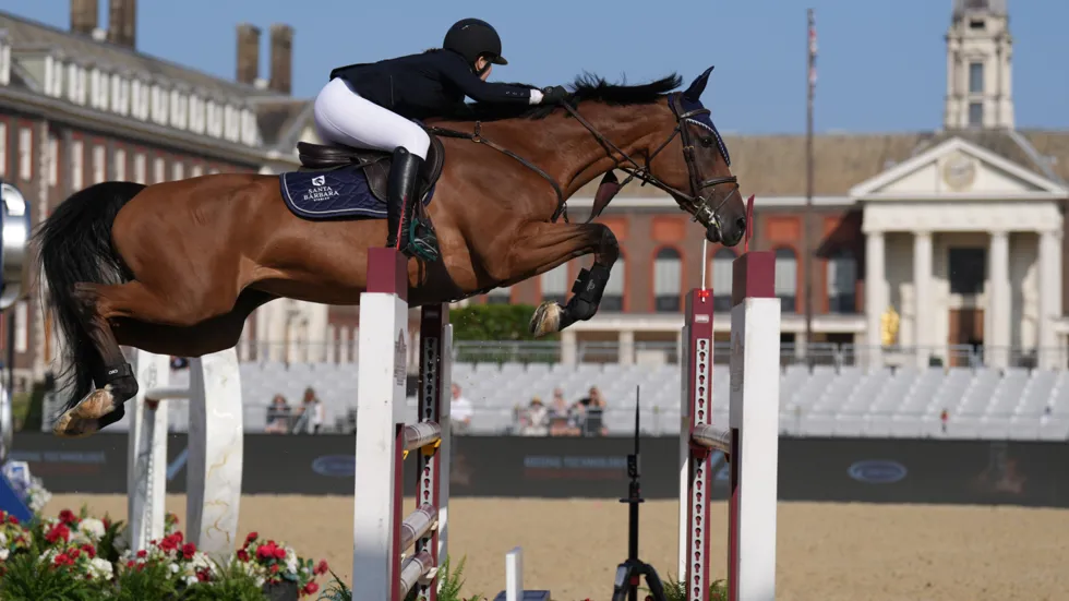 Queena wint 2* Grote Prijs van Oudsbergen