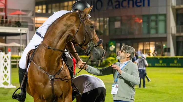 Jean-Luc L’Helgouarc’h peut être fier des performances de son Bond JamesBond de Hay, ici à Aix-la-Chapelle avec Grégory Wathelet.