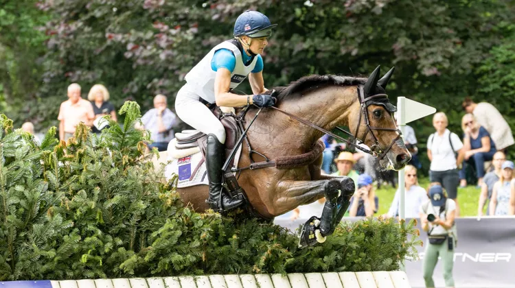 Aujourd'hui, Caroline Harris a pris les commandes du CCI 5*-L de Luhmühlen
