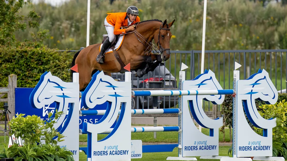 Parfait vd Bisschop met haar vorige ruiter Finn Boerekamp