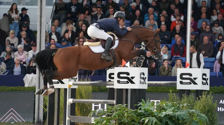 Alaska Z houdt Belgische eer hoog in 1m55 Grand Prix van Oudsbergen