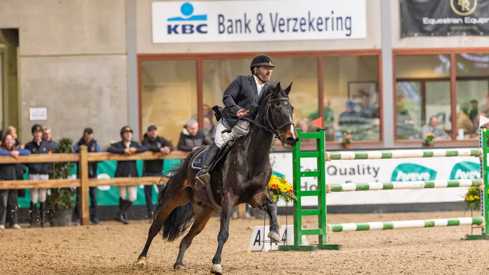 Tim Geraerts grijpt winst in tweede manche van Jumping Mechelen Indoor Masters