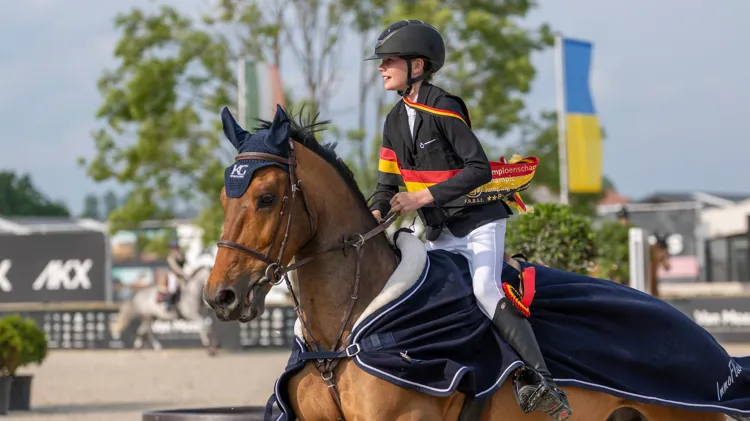 Overwinning voor Nathan Van Dijck in hoofdproef van Winterjumping