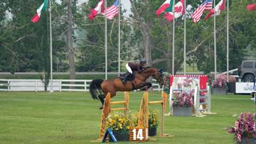 Amanda Derbyshire et Otto BH, vainqueurs de l’épreuve majeure hier à Calgary. 