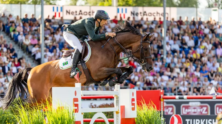Yuri Mansur ne devrait plus porter les couleurs du Brésil en Coupes des nations et grands championnats jusqu’à nouvel ordre. 