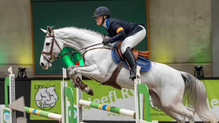 Opnieuw prijs voor Zara Poels en Clair Z in Bonheiden