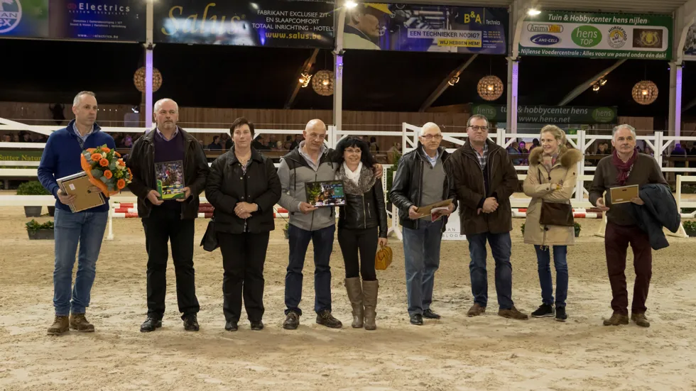 Fokker Didier Baert (vierde van links) enkele jaren geleden tijdens een huldiging van BWP