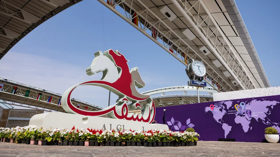 Doha Equestrian Tour legt competitie stil door conflict in het Midden-Oosten